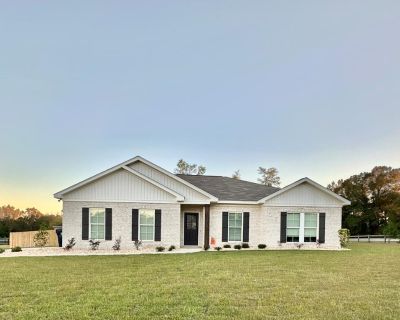 3 Bedroom 2BA 1851 ft Single Family House For Sale in Newton