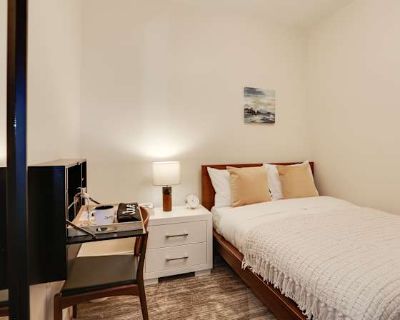 Private room with shared bathroom in an apartment, Washington, DC 20001