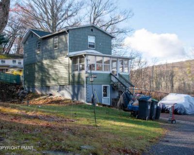 2 Bedroom 1BA 936 ft Single Family Home For Sale in MOUNTAIN TOP, PA