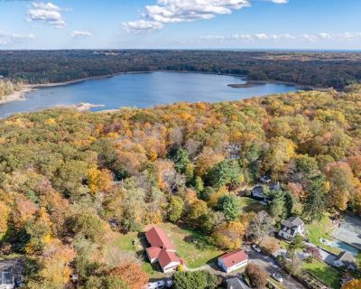 Trinity Pass, Stamford, Home For Sale