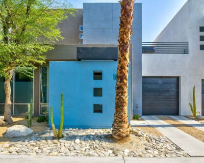 2 Bedroom 2BA 1343 ft Condo For Sale in Palm Springs, CA