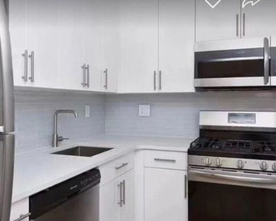 - Franklin Ave Unit E, Flushing, Condo For Sale