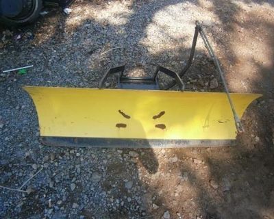 1980 John Deere 42-Inch Snow Plow