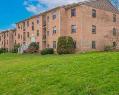 3005 Valley Dr. image_url. In unit laundry Hardwood floors Dishwasher Pet friendly Parking Recently renovated Unit Amenities air conditioning ceiling fan dishwasher hardwood floors in unit laundry recently renovated Property Amenities cats allowed dogs allowed pet friendly clubhouse parking pool tennis court. Pets allowed. 2 Bedroom. 1 Bathroom. 945 ft