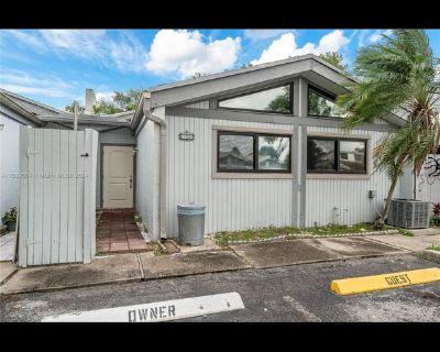 Karol (Has a House). Room in the 1 Bedroom 1BA Pet-Friendly House For Rent in Plantation, FL