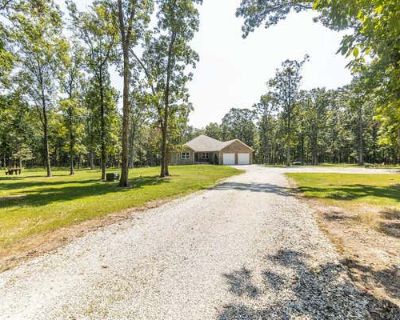 3 Bedroom 2BA 1956 ft Single Family Home For Sale in ROLLA, MO