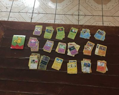 182 Pok mon Trading Cards with 2021 with Card Pack