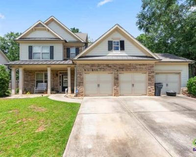 4 Bedroom 3BA 2572 ft Single Family Home For Sale in PERRY, GA