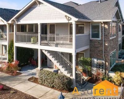 3 Bedroom 2BA 1486 ft Pet-Friendly Apartment For Rent in Medford, OR