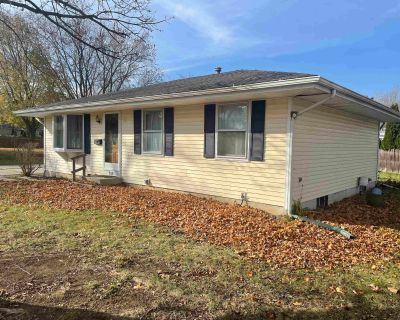 3 Bedroom 1BA 1094 ft Single Family House For Sale in Tecumseh, MI
