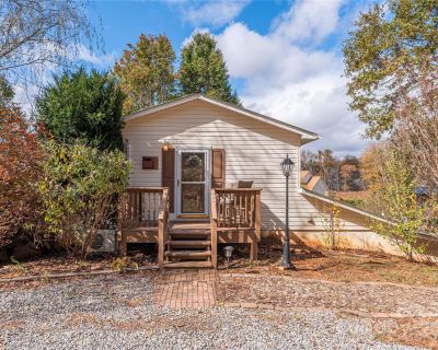 2 Bedroom 2BA 513 ft Single Family Home For Sale in Swannanoa, NC