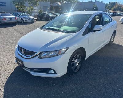 Used 2013 Honda Civic Hybrid 2WD CVT