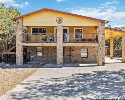 5 Bedroom 3BA 2165 ft Apartment For Rent in Canyon Lake, TX