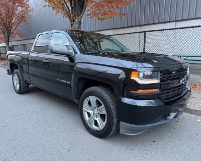 2017 Chevrolet Silverado 1500 Double Cab Custom Pickup 4D 6 1/2 ft