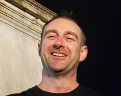 Non-smoker. Budget: $1,200 per month. Ready to move: now. Looking for myself. Mature, quiet but friendly and sociable. Enjoy social life & nightlife but at home I prefer a quiet life, cooking, reading etc. Lived in SF for many years - returning after a year in Ireland.