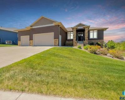 5 Bedroom 4BA 3690 ft Single Family Home For Sale in BRANDON, SD