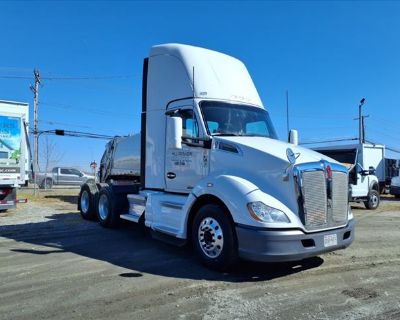Used 2021 Kenworth T680 For Sale at Norris Ford | VIN: 1XKYDP9X6MJ440051