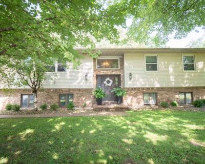 4 Bedroom 3BA 2679 ft Single Family Home For Sale in PADUCAH, KY