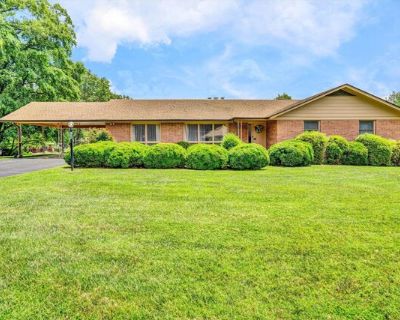 Vantage Rd, Rocky Mount, Home For Sale