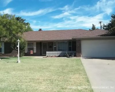 3 Bedroom 3BA 2159 ft Pet-Friendly Single-family home For Rent in Amarillo, TX