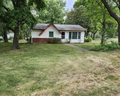 3 Bedroom 1BA 936 ft Single Family Home For Sale in PLEASANTON, KS