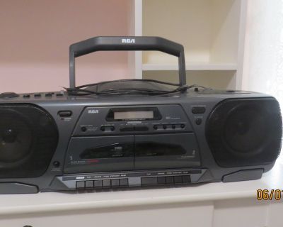 1993 Vintage RCA Boom Box RP 7962