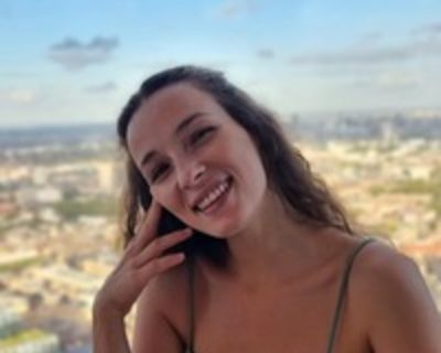 Alejandra L is looking for a New Roommate in San Francisco with a budget of $1500.00