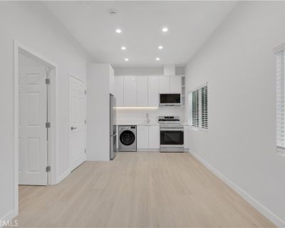 1 Bedroom 1BA 420 ft Apartment For Rent in Woodland Hills, CA