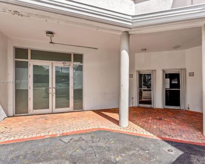 NW 58th St. Prime 2,651 sq. ft. office-warehouse unit in Doral with street-level access, featuring expansive open air-conditioned flexible space and office area. Ideal for industrial, light manufacturing, and professional services. Strategically located near major highways and Miami International Airport. Turnkey space in a premier commercial district. Immediate occupancy available.