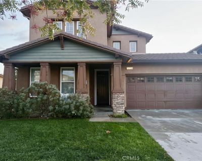 4 Bedroom 4BA 3058 ft Apartment For Rent in Santa Clarita, CA