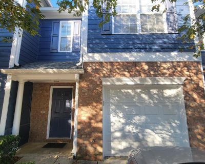 2 Bedroom 2BA 1560 ft Townhouse For Sale in Flowery Branch, GA