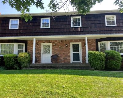 Sundale Ct, Smithtown, Home For Rent