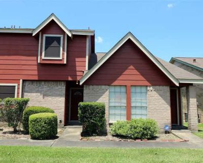 2 Bedroom 2BA 1186 ft Condo For Sale in HUMBLE, TX