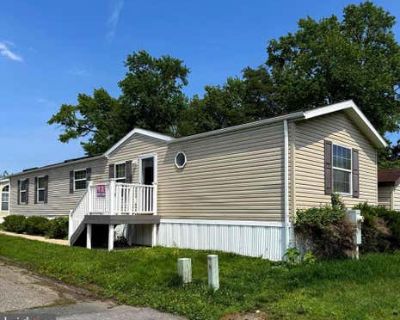 2 Bedroom 2BA 924 ft Manufactured Home For Sale in MIDDLE RIVER, MD