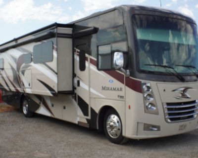 2020 Thor Motor Coach Miramar 35.2