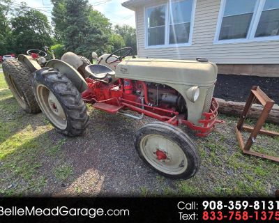 1947 Ford Farm 8N 2WD TRACTOR