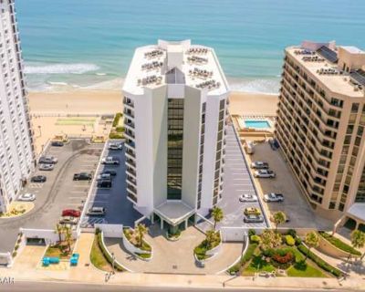 Available on: now. Furnished. Parking available * Internet included * 40+ years welcome. Direct oceanfront 2 br/2bath indoor heated and oceanfront pool, sauna, spa, fitness center, billiard room, social room/kitchen ... Rent $1,000 per month Bills Included Security deposit $500 Property type Condo Room furnishing Furnished Preferred gender Females Available on Now. Second home for semi-retired ...