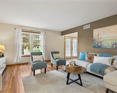 3 Bedroom 3BA 1400 ft Condominium For Sale in VERONA, WI