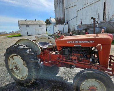 Ford 601 Workmaster Tractor for Sale In New Holland, Pennsylvania 17557