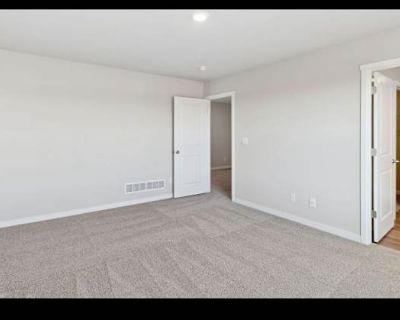 Furnished Room for Rent - Room available