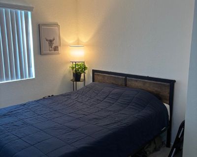 Total rooms: 2. Deposit: $0.00 * Utilities included?: Yes * Fees apply?: No. References are not required. Non-smoking. Furnishings: Unfurnished * Parking: Yes * Garage: No * Yard/patio: Yes * Balcony/roof terrace: No * Disabled access: No * Living room: shared * Broadband included: Yes. Availability Available Nov 15 2025 Minimum term 6 months Maximum term None. Room Lease Take-Over in Irvine, C...