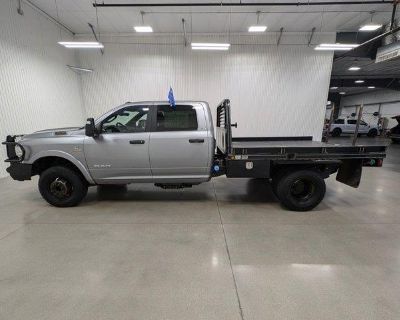 2023 RAM 3500 4X4 Tradesman 4DR Crew Cab 172.4 In. WB DRW Chassis