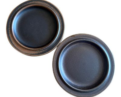 Set of 2 Arabia of Finland Ruska Cake/ Bread Plates Stoneware by Ulla Proscope, 1970s