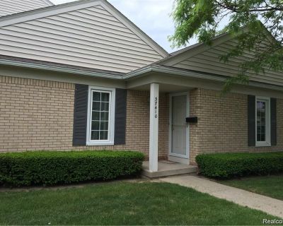 2 Bedroom 1BA 1240 ft Apartment For Rent in Clinton Township, MI