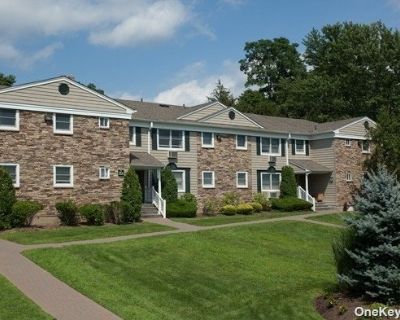 1 Bedroom 1BA Apartment For Rent in Smithtown, NY