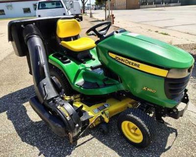 John Deere X360 Tractor
