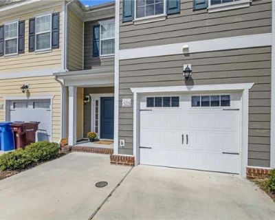 3 Bedroom 3BA 1657 ft Townhouse For Sale in CHESAPEAKE, VA