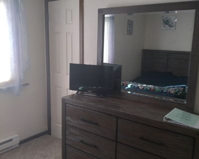 Getaway Room (Has an Apartment). Room in the 1 Bedroom 1BA Pet-Friendly Apartment For Rent