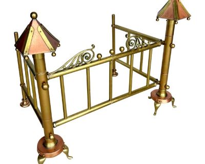 Early 20th Century Copper and Brass Fireplace Fender