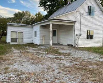 3 Bedroom 1BA 0 ft Pet-Friendly Apartment For Rent in Modoc, IN